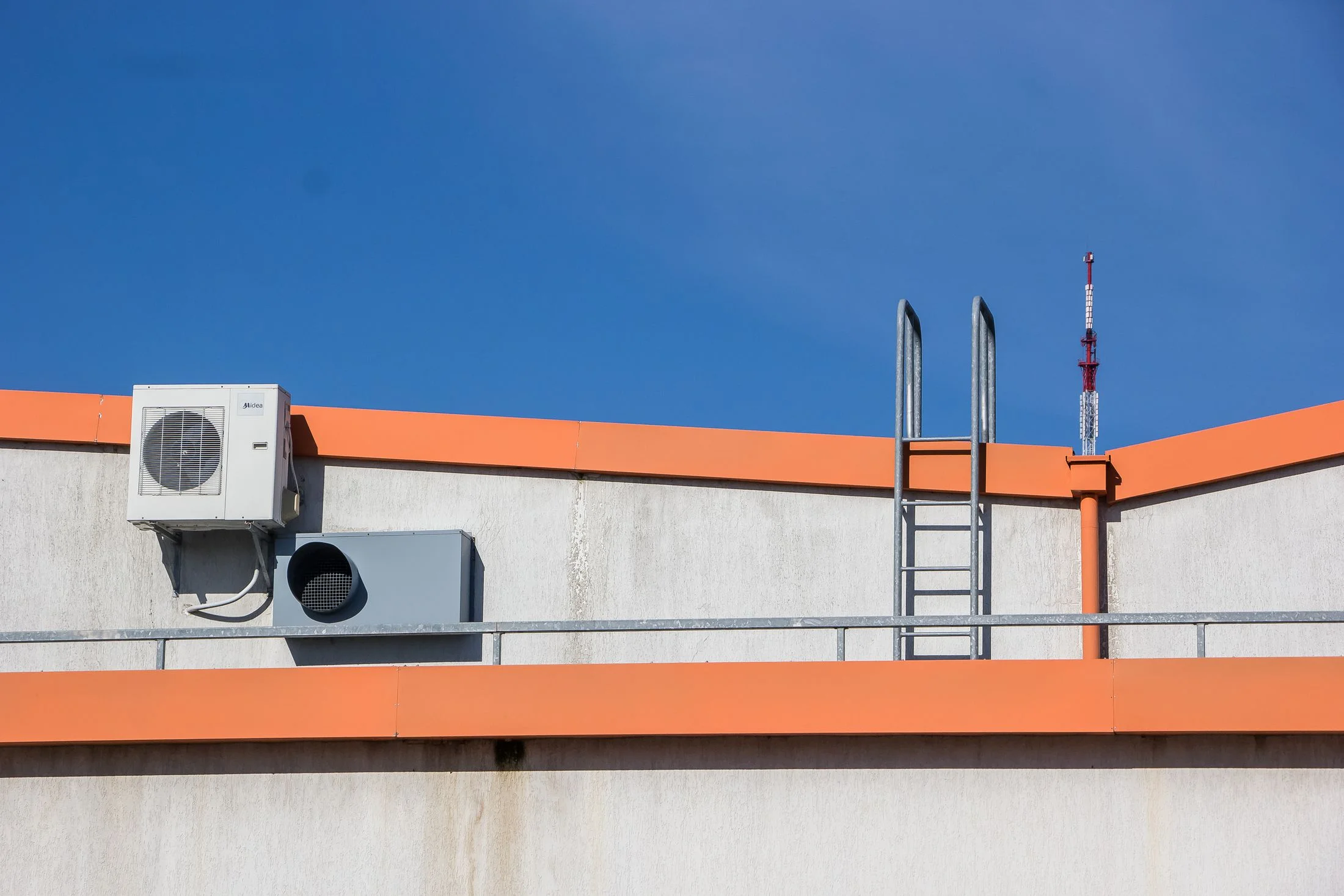 Rooftop air conditioning